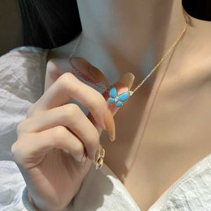 Fashion Van High Version S925 Silver Sky Blue Butterfly Necklace Womens Tagram med samma high-end collarbone Neck Chain Strap Label med logotyp