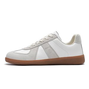 Designer Maisons Margiela MM6 Mulheres Sapatos Recortados Sapatos Casuais Maison Mens Treinadores Loafer Couro Vintage Zapatos Skate Spezial Homens Mulheres Sapatilhas