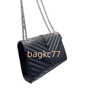 24ss top Fashion Bag Famous Designer V Grid Messenger Bag Classic Gold Chain Shoulder Bags Woman Luxury Womens Travel Crossbody Tote Purses Large Cap
