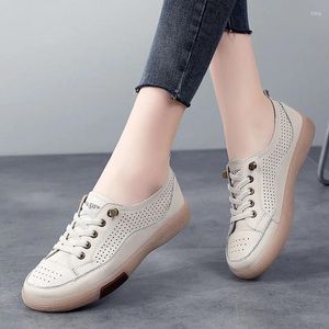 Casual Schuhe Sommer Frauen Leder Weiche Sohle Slip-on Flache Müßiggänger Damen Turnschuhe Aushöhlen Atmungsaktive frauen Mokassins