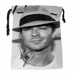 Anpassad Ian Somerhalder tryckt satinförvaringsväska dragsko presentpåsar mer storlek lagring anpassad din bild 18*22 cm l7p1#