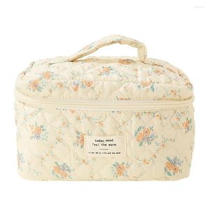 Storage Bags Women Quilted Makeup Bag Printed Cotton Aesthetic Toiletry Purse Large Capacity Zipper Closure Female Travel