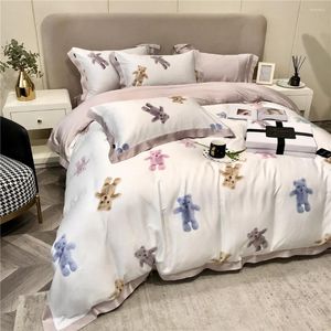 Sängkläder sätter 2024 Est Long Staplar Bomull Växtmönster Fyra-stycken Hushållet Måste fyra säsonger Universal Luxury Pink White