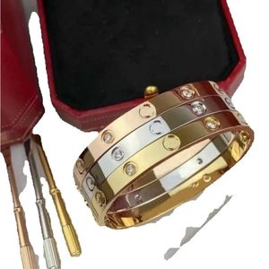 Designer pulseira casal de ouro de alta qualidade pulseira homens mulheres aniversário dia das mães jóias com chave de fenda presente ornamentos atacado acessórios