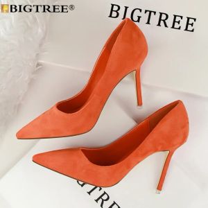 Pompe Bigtree Women Pompe Scarpe Spring High Heels Novelty Novelty Punte Punta Sblocco da 9 cm Teli sottili Mature Office Carriera da donna Scarpe