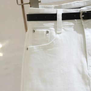 Faldas estilo coreano Salia de jeans brancos Cantura alta feminina 2023 Verão novo pacote de pacote A-line de todos os jogos Salia de quadril jupe femme