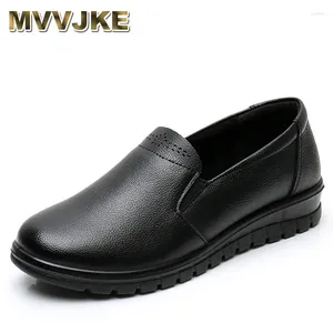 Casual Shoes Spring Soft Soled Mother Black Single Leather Non-slip Comfortable Middle-aged Ladies Flat