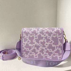 Moda luksusowy pakiet mody sklep bezpłatny wysyłka hiszpańska misia woreczka woreczka crossbody nisza wysokiej klasy ramię mały kwadratowy wszechstronny 62009-5 fioletowy