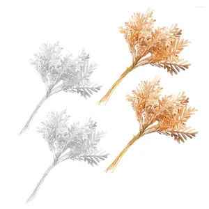 装飾的な花4pcs人工松葉針の枝植物はdiyガーランドリースクリスマス装飾用のピック