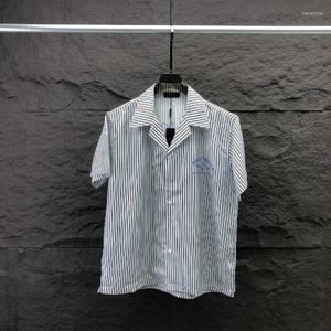 Männer Casual Hemden 2024 Sommer Hohe Qualität Kurzarm Für Männer Brief Drucken Blau Gestreiften Hawaiian Shirt Streetwear PyjamaCollar