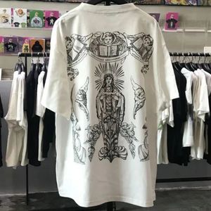 T-shirt casual in cotone a maniche corte da uomo dipinta a mano Virgin Mary stile college piccolo angelo marchio alla moda sciolto e versatile 240321