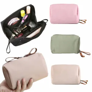Mini Makeup Bag Portable Travel W Cosmetic Pouch toalettartiklar Organiser Kvinnlig förvaring Handväska 2023 Nya badväskor Vattentät T9SQ#