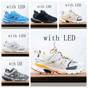 TOPS Designer Triple-S Track 3 Led Sıradan Ayakkabı Spor ayakkabıları Siyah Beyaz Yeşil Şeffaf Azot Kristal 17FW Koşu Ayakkabıları Erkek Eğitmenler Kadın Açık Efq