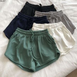 Designer-Shorts verkaufen sich gut. Eisfaden-Shorts für Damen, Sommer, koreanische Version, lockere, enge Taille, weites Bein, elastische Show, dünne, heiße Kleidung