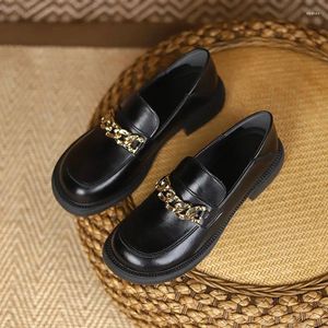 Casual Shoes Metal Chain Small Leather Women 2024 Round Toe Low Heels Loafers Moccasins Two Ways Flats Woman äkta Oxfords