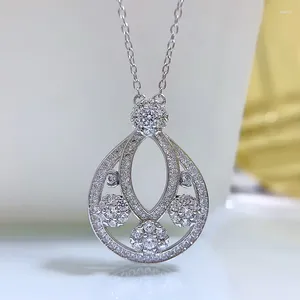 Catene S925 Ciondolo a forma di goccia in argento a forma di pera per collane da donna di lusso all'ingrosso transfrontaliero