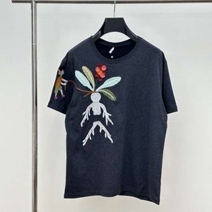 lu luo jia recort high edition sアーリーフ春、新しいマンデラグラス刺繍ラウンドネックショートスリーブTシャツ男性と女性のための汎用性
