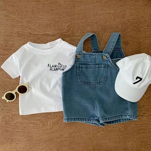 Summer Baby Clothing Set Girls Clothes Spädbarn Tee och denim Övergripande kostym Småbarn Boys Outfit 240325