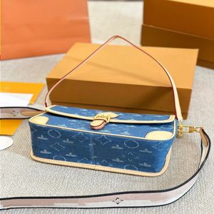 Deisgner Bag Handbag Luxury Purse Underarm Denim Diane Cowhide Designer Baguette Bag Steel Top All Shourdelbody Bag Hardware Bag 25cm Purse Wallets Tote Bag