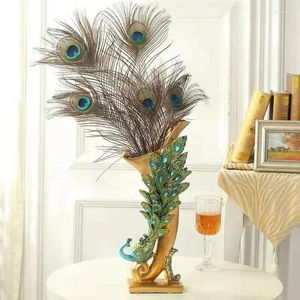 Vasen Home Wine Creative Ornamente Schrank TV Veranda Foyer Lebende europäische Vase -Dekoration Figuren Handwerk Peacock Harzraum