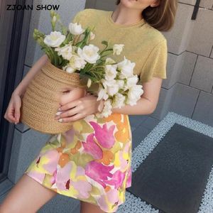 Kjolar 2024 Sexiga kvinnor Tie-Dye Flower Print Mini kjol Simulerat siden Hög midjepaket HIPS A-line skater