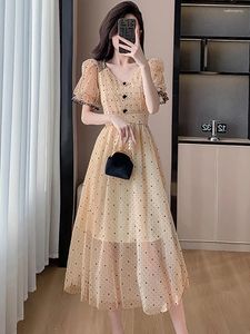 Casual Dresses Summer Mesh Puff Sleeve V-ringen Lång klänning Kvinnor Fashion Elegant Polka Dot 2024 Korean BodyCon Festival Party