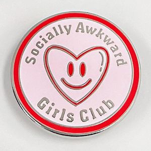 Sozial unangenehme Mädchen Club Brosche Metal Badge Geschenk niedliche Anime -Filme Spiele Harte Emaille Pins Sammeln Sie Metal Cartoon