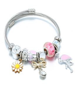 Säljer persikablomma kärlek pärlstav armband mode liten tusensköna pendell charm designer kvinnor armband smycken gåva5622776