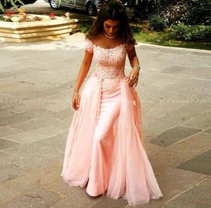 Utanför axelrosa aftonklänningar med korta ärmar Applices Tulle golvlängd skräddarsydd arabiska rosa långa balklänningar fo9489199