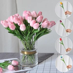 Dekorative Blumen 1PC Simulation Tulpen künstliche Seidenblume Fälschung für Hochzeitsdekoration Mutter Tag Geschenke Hausgartendekoration Dekoration