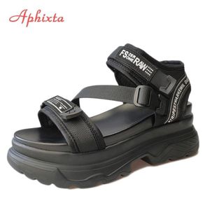 Aphixta Big Size 43 Designers de luxo Plataforma Sandálias femininas Black Chunky Sandal Sports 7cm Wedge Shoes para Woman Summer Shoes 21021613419