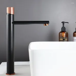 Rubinetti del lavandino da bagno bacino nero rosa in oro rosa mixer solido in ottone a manico singolo a trama a ponte toni di design unico montato