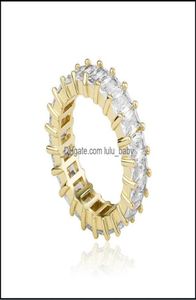 Кольца кольца ювелирные изделия хип -хоп рок Blink Iced Out 1 Row квадратный кубический цирконий кольцо теннисная цепь женщины мужчины Cz Drop Drop 2029381554