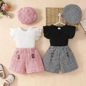 Kleidungssets 0-3y geborene Baby-Mädchen Kleidung Set Summer Ruffle Ärmel Rippen Top Shorts Hut 3pcs Outfit Kind Kleinkind