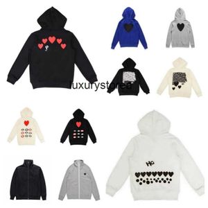 Mens Hoodies Sweatshirts 23s Designer Play Commes Jumpers Des Garcons Letter Embroidery Long Sleeve Pullover Women Red Heart Loose Sweater