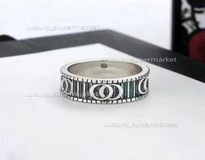 2023 Fashion 925 Sterling Silver Skull Band Ringe für Herren und Frauen Luxusparty Versprechen Juwelierliebhaber Geschenk mit BO4678577