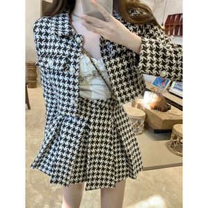 Small Fragrance Style Elegant Tweed 2 Piece Set Women Vintage Houndstooth Cropped Jacket Pleated Mini Skirt Suits Sexy Outfits 240425