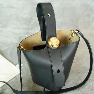 Bag w pojemniku na wodę prawdziwa skórzana torba 2024 Luksusowa marka marki LW modna torba na ramię wysokiej jakości damska torebka z torbą z pudełkiem