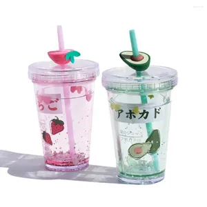 Vattenflaskor 320 ml Cup Cartoon Plastic Drinking Kettle med halmfruktmönster täcker bärbar flasksportsresor för