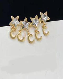 Neue Mode -Single -Designer -Ohr -Cuff -Star Alphabet Anhänger Ohrclip Frauen Party Paar Geschenkschmuck Hochqualität mit Box7153686