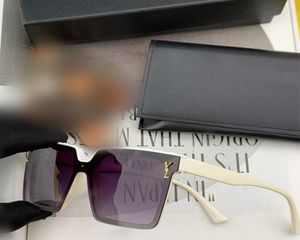 Modedesigners solglasögon för kvinnor Mens unisex Luxurys Sun Glasses Beach Box5861837