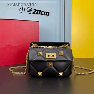 Fashion Walenttiino Square One Lattice Flap Versatile Bags Crossbody Stud Chain Designer Small Leather Star Style Large Shoulder Rivet Handbag Bag E0HX 1F3O