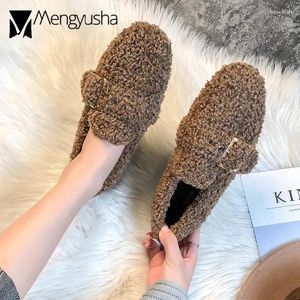 Casual Shoes Brand Designer Kreis Fell flache Frau Gürtelschnalle Winter Plüsch Moccasins Purry Slates Female Slip auf Wollflats size43