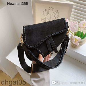 Underarm Bag Womens Bag 2023 Autumn New Fashion One Shoulder Crossbody Bag Suede Personalized Saddle Bag 6 Colours