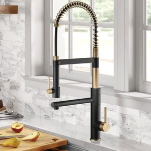 Luxury Black Brass Kitchen kran med magnetisk sugutdragning Design Två handtag Dual kontroll av varmt och kallt 2-funktionskran