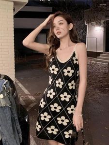 Lässige Kleider y2k mini ärmellose sexy Kleid Frauen stricken weibliche hohe taille elegant süße süße club kurze vestidos