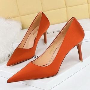 Dress Shoes Elegant Women Orange 7.5cm 10.5cm High Heels Satin Pumps Lady Plus Size 34-43 Wedding Green Low Silk Nightclub Party