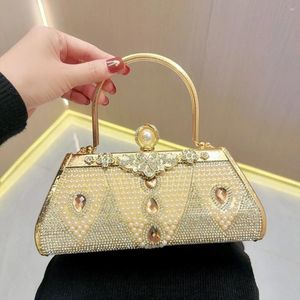 Drawstring Fashion Luxury Gold Silver Color Evening Bag Fine Trendy Diamond Pearl Inlay Meatl Handle Handväskor Prom Party Clutches for Women
