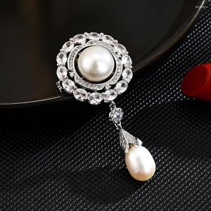 Broscher kristall strass blomma brosch stift blommig simulerad pärla för kvinnor bukett tröja halsduk som bär tillbehör