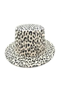 2019 Nowy unisex Leopard Flat Top Hat Imitacja wełny kobiety Fedoras Hats Stylish Vintage Trilby Caps Panama Jazz Hat Chapeau48960296359310